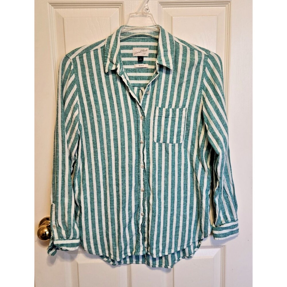 Universal Thread Women's Small Green White Striped Relaxed Fit Button Down Shirt